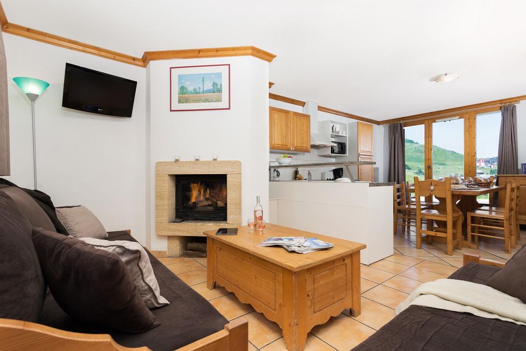 Madame Vacances Les Chalets Du Praz La Plagne Phòng bức ảnh