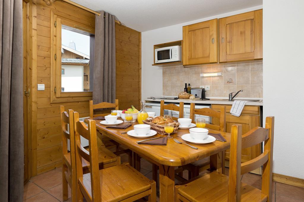 Madame Vacances Les Chalets Du Praz La Plagne Phòng bức ảnh